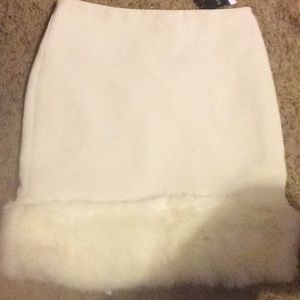 BRAND NEW Topshop skirt!